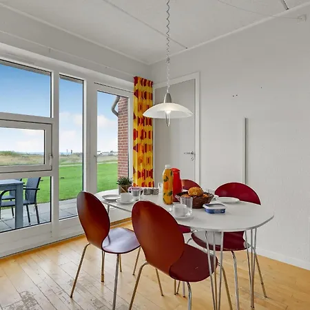 Hébergement de vacances 2 Bedroom Stunning In Højer