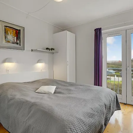 Hébergement de vacances 2 Bedroom Stunning In *